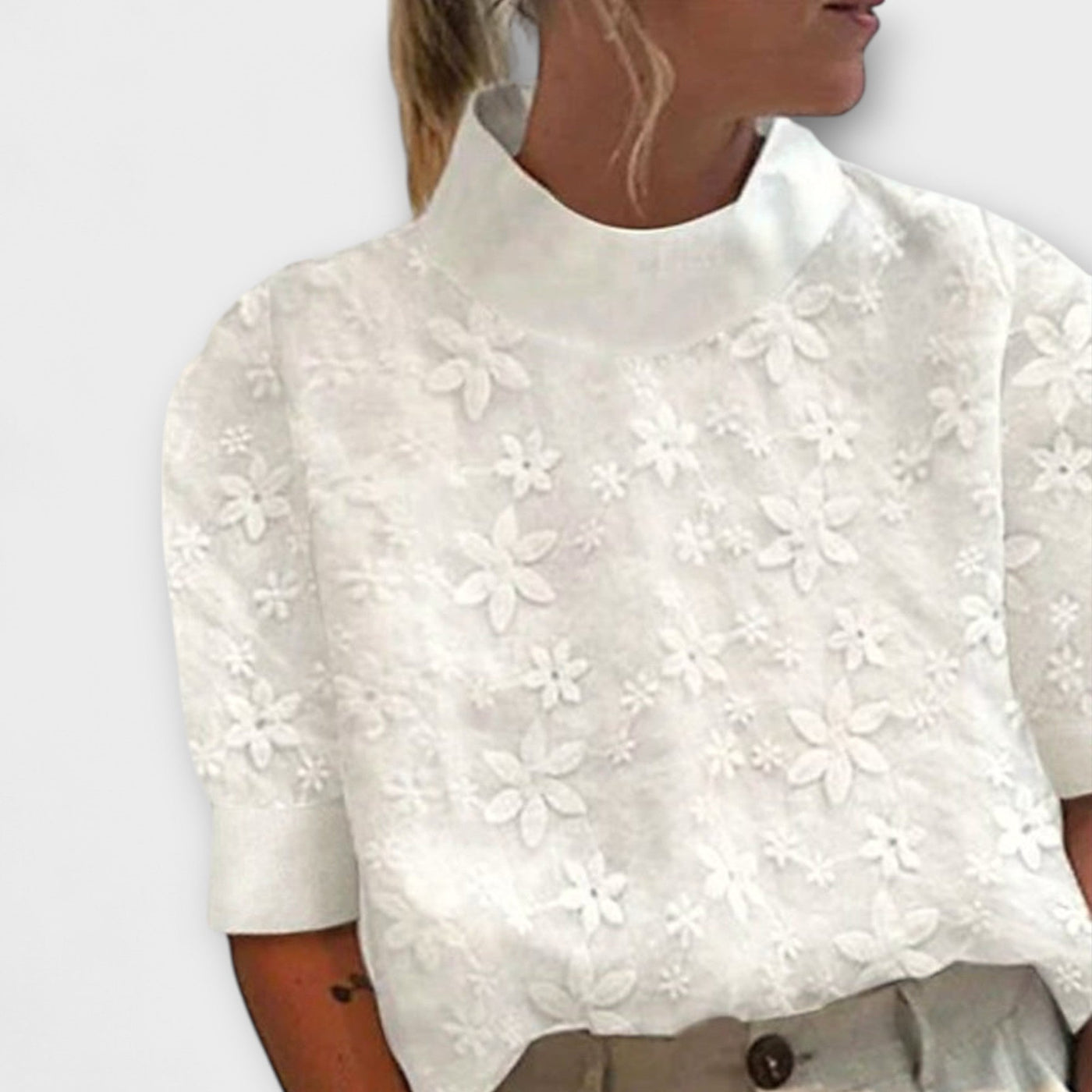 Blouse met geborduurde eenvoudige staande kraag