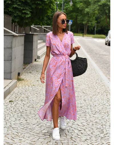 Sif | Elegant kjole med V-hals